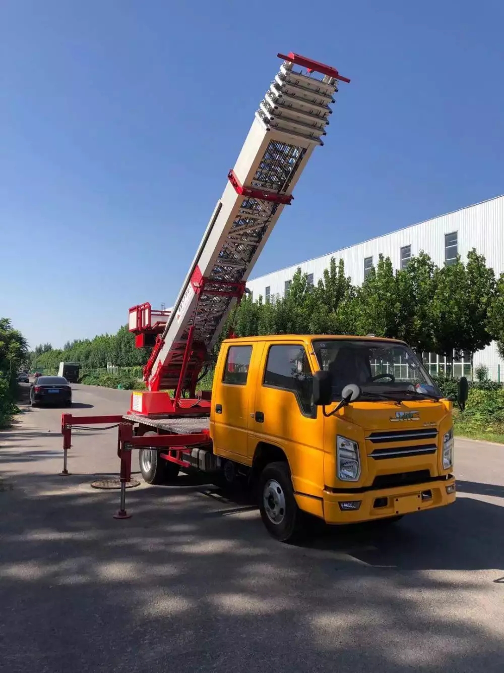 深州附近的云梯车出租服务：轻松解决高空作业需求