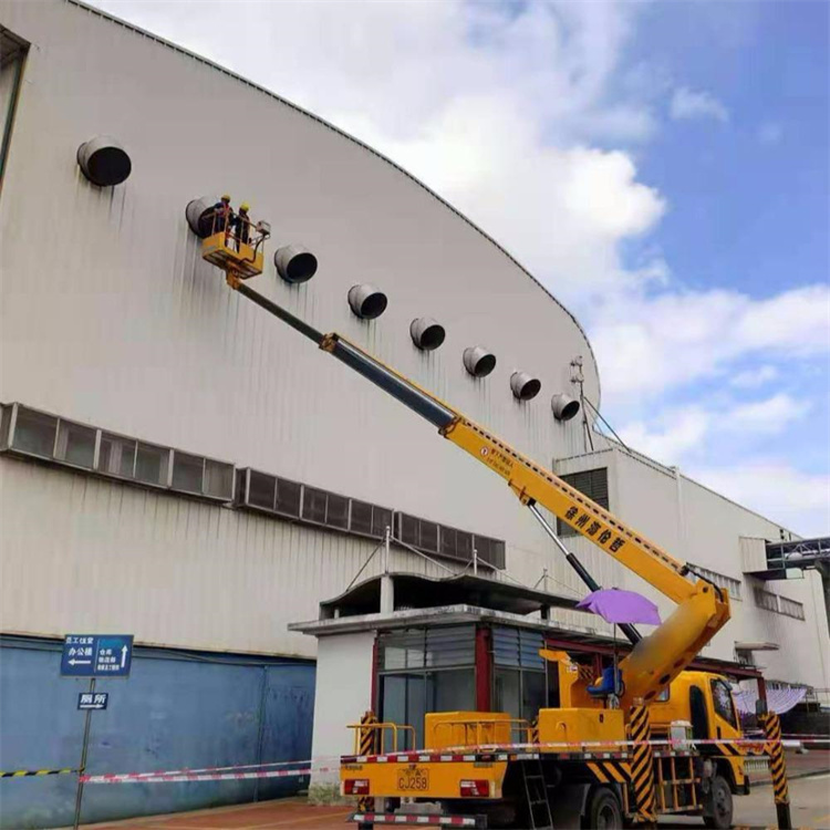 深州高空作业车出租服务：专业广告牌安装解决方案