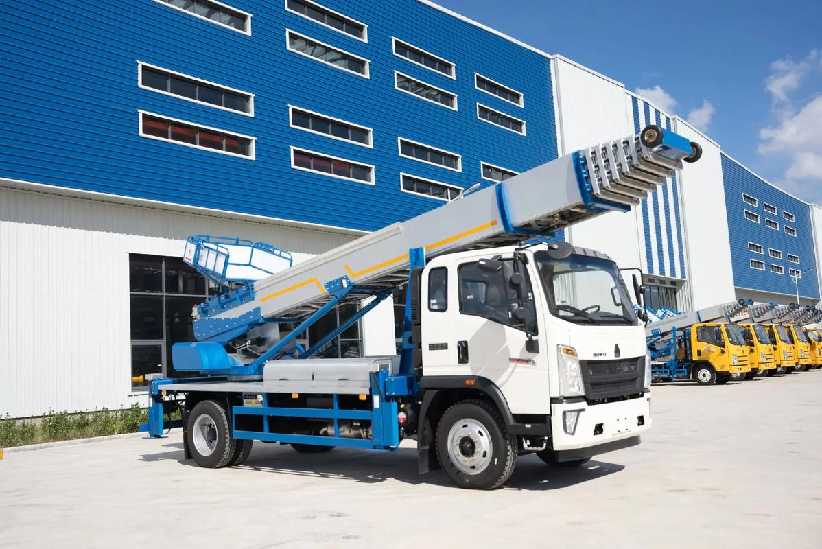 深州出租云梯车高空作业车 建筑垃圾搬运